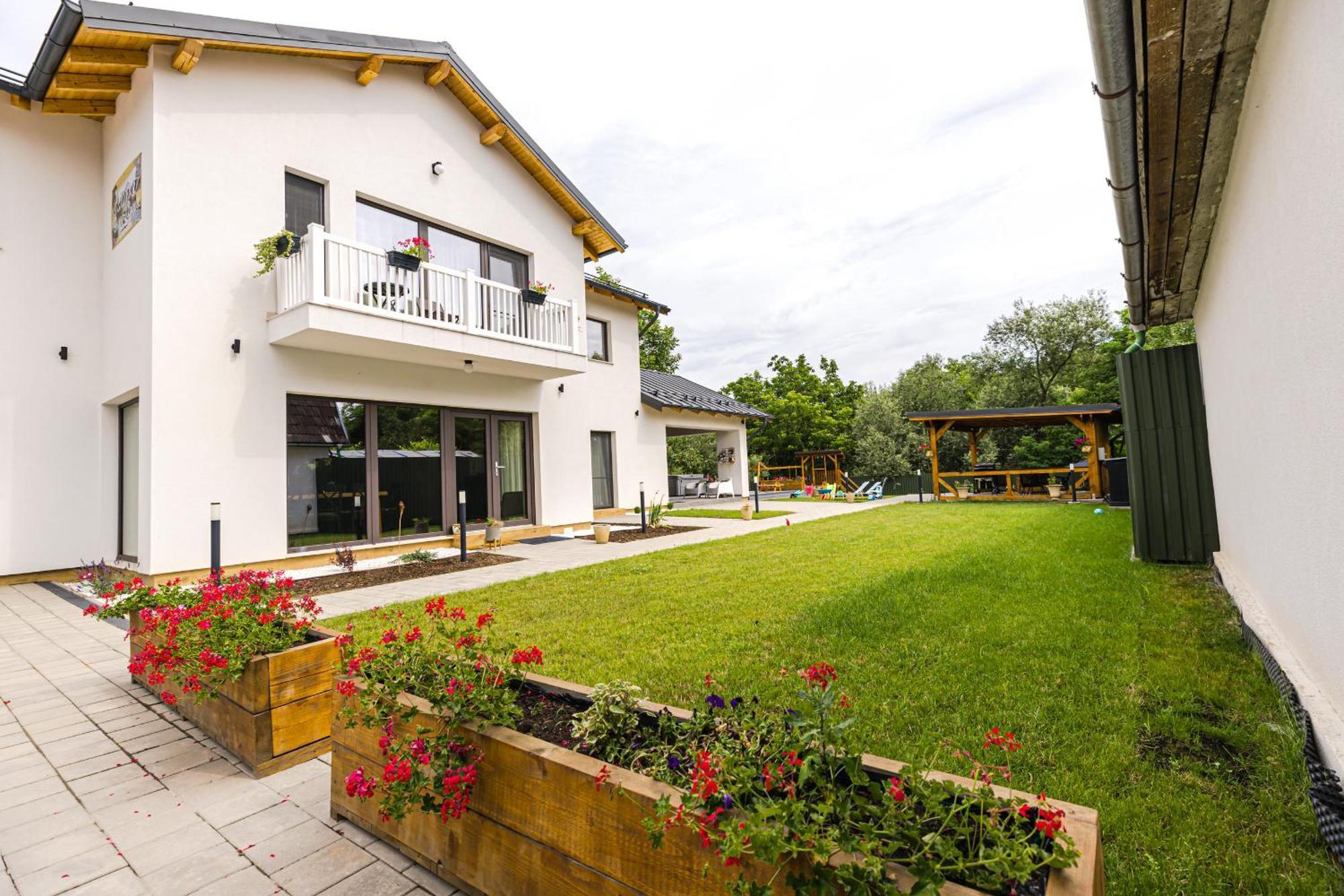 Ioanaguesthouse Τούρντα Εξωτερικό φωτογραφία